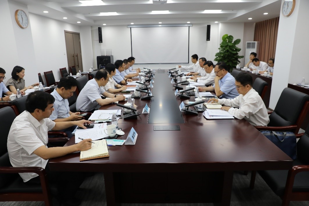 公司领导与河北省副省长时清霜一行座谈交流 公司领导与河北省副省长时清霜一行座谈交流